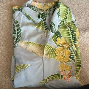 Tommy Bahama Men’s Shirt